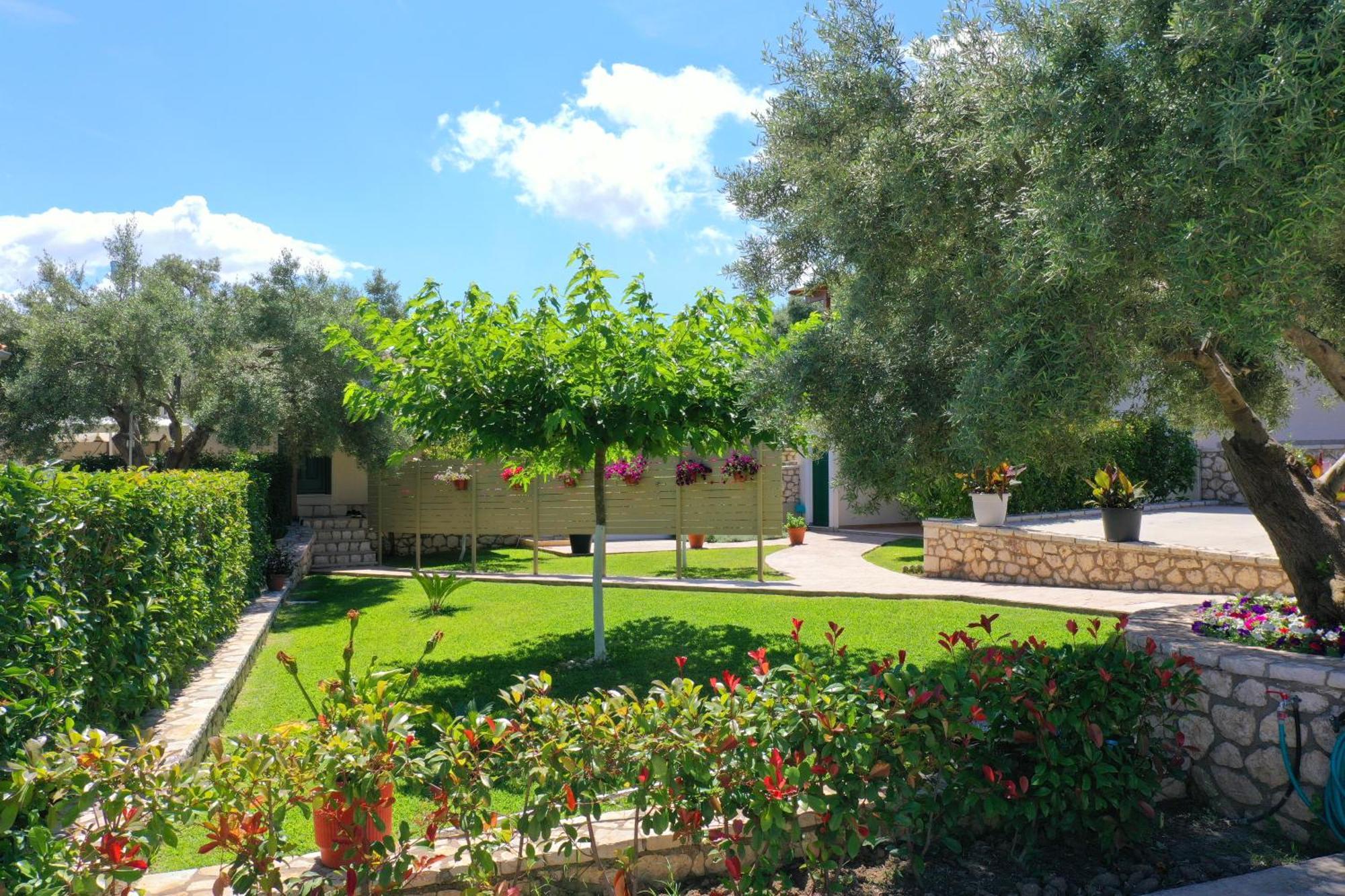 Lefkogea Villas & Apartments Τσουκαλάδες Εξωτερικό φωτογραφία